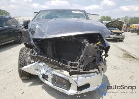 2018 Ram 1500 St z USA, uszkodzony, nr VIN 1C6RR6FT7JS211582